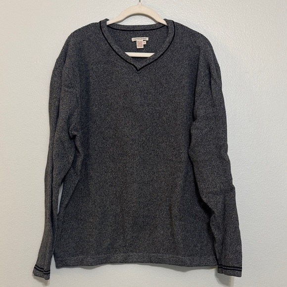 Carbon2Cobalt Men’s Cotton V Neck Sweater in Heather Charcoal / Black - Picture 1 of 4